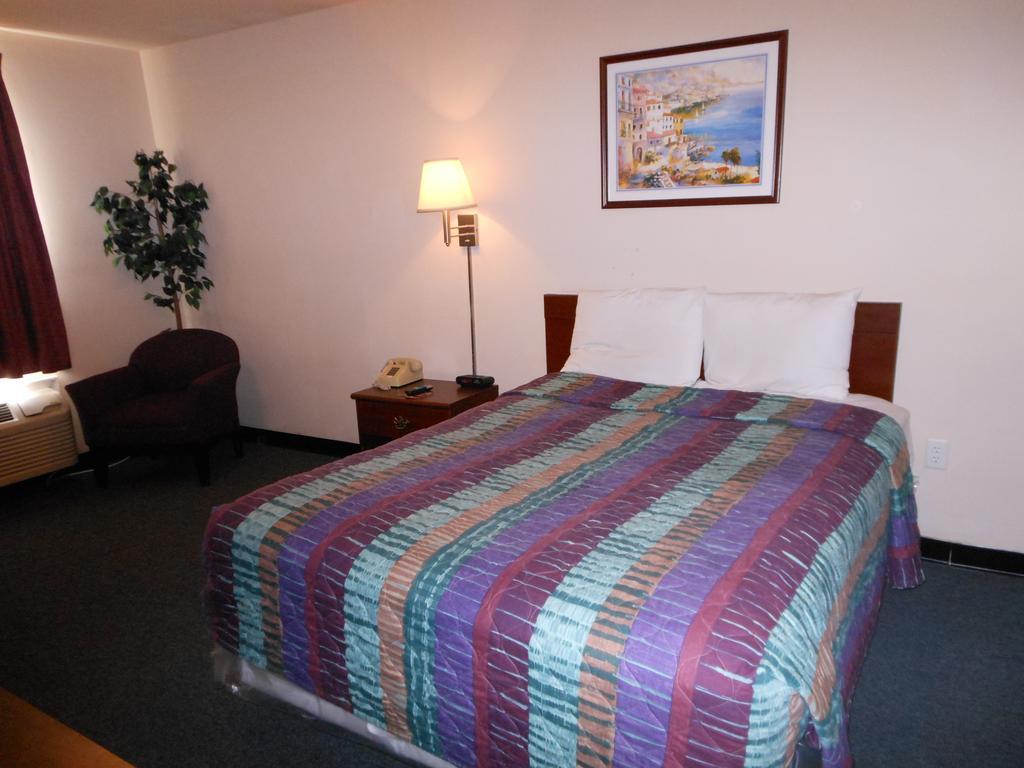 Intown Suites Extended Stay Select Hampton Va Cameră foto