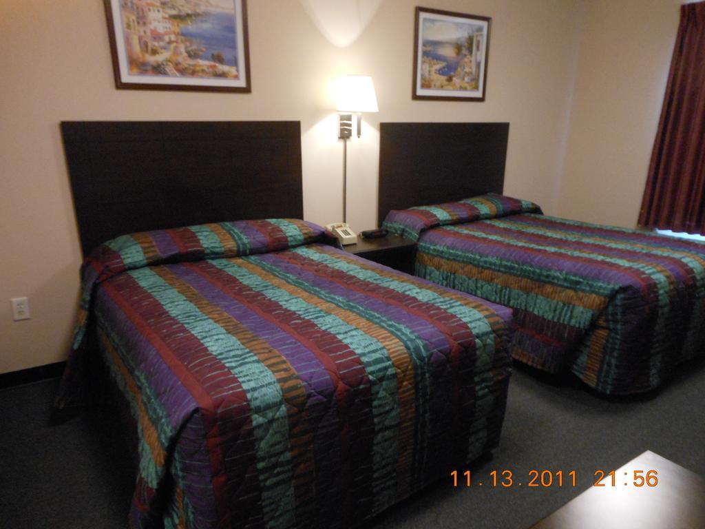 Intown Suites Extended Stay Select Hampton Va Exterior foto